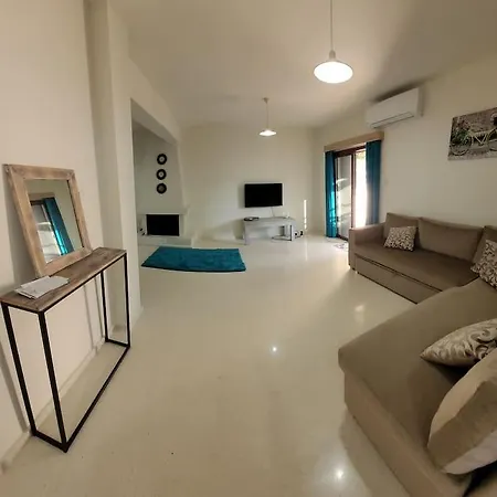 فيلة Perle فاماغوستا